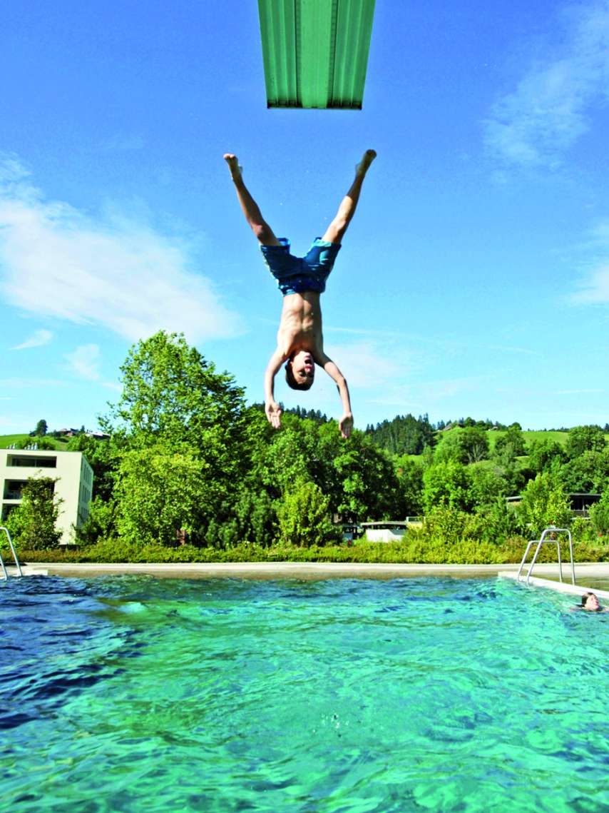 Hallen- und Freibad Langnau