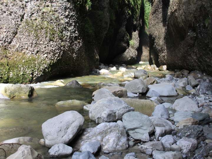 Emme-Badeplätze: Einstieg Räbloch
