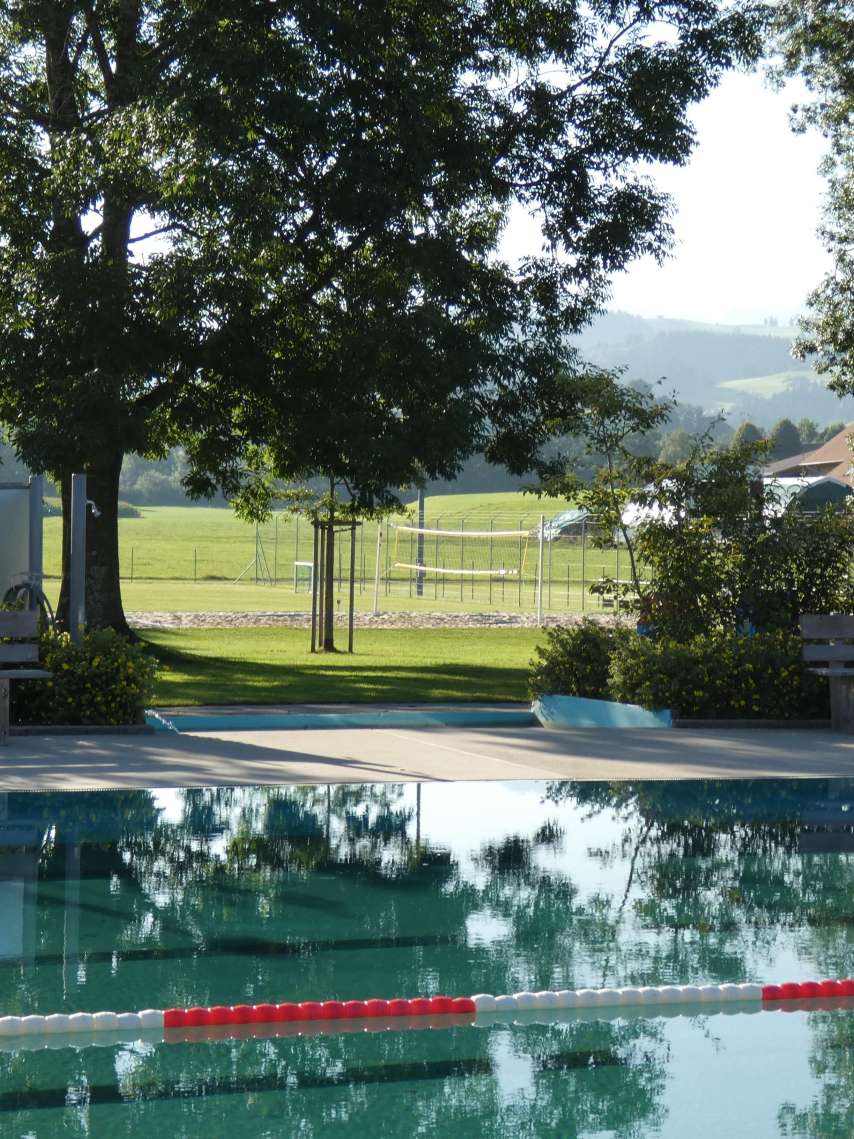 Hallen- und Freibad Langnau i. E.